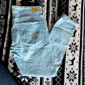 Levi’s Denizen Boyfriend Jeans
